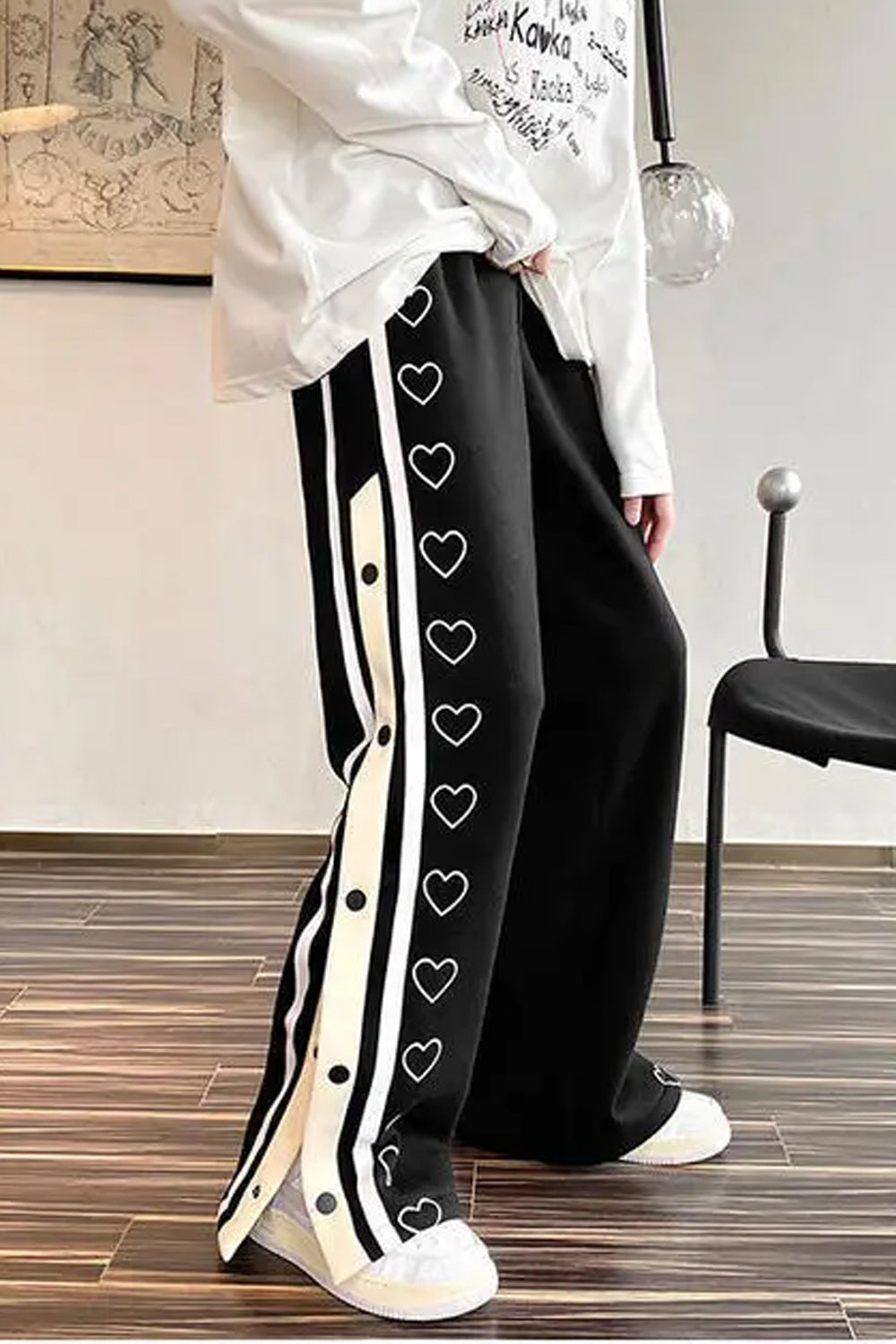 Loose Love Pattern Side Pattern Sweatpants