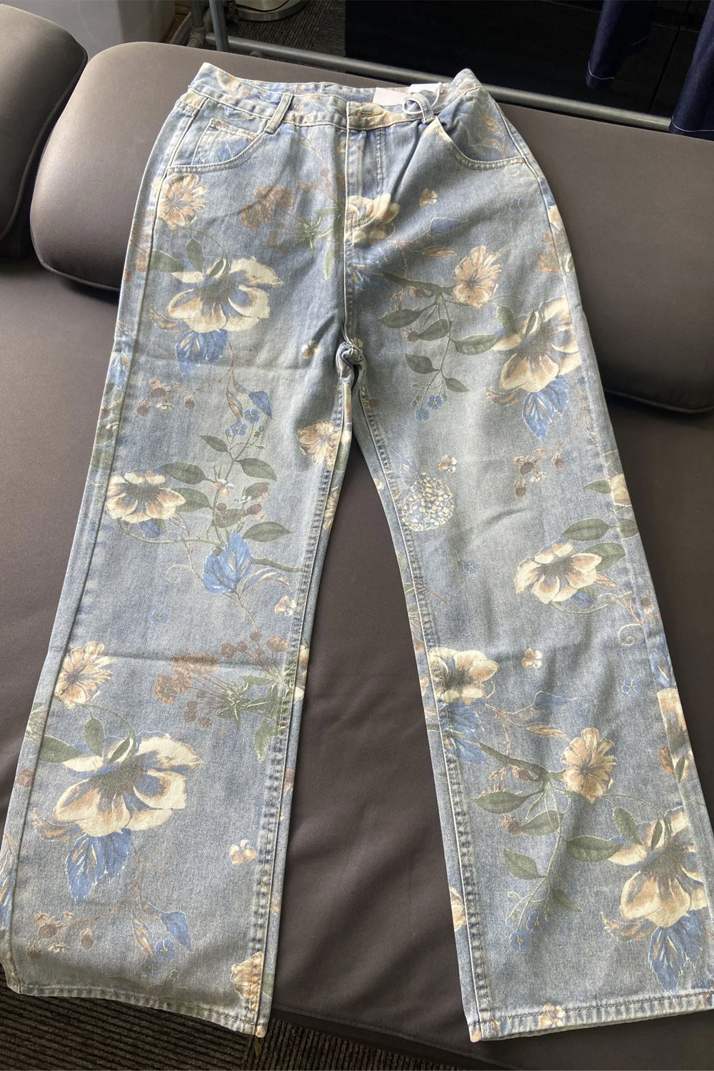 Loose Wide Leg Flowers Pattern Jeans Pants