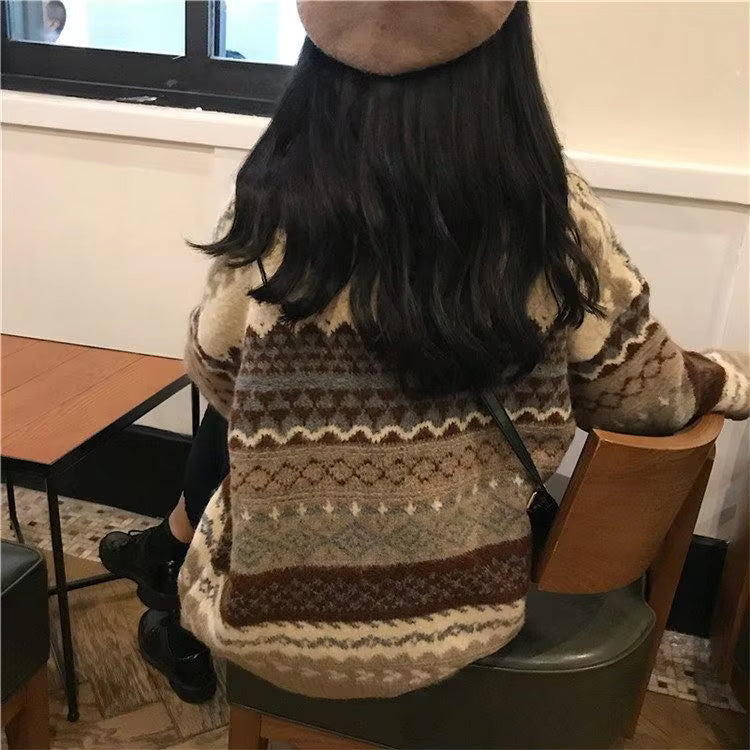 Loose Retro Pattern Knitted Sweater