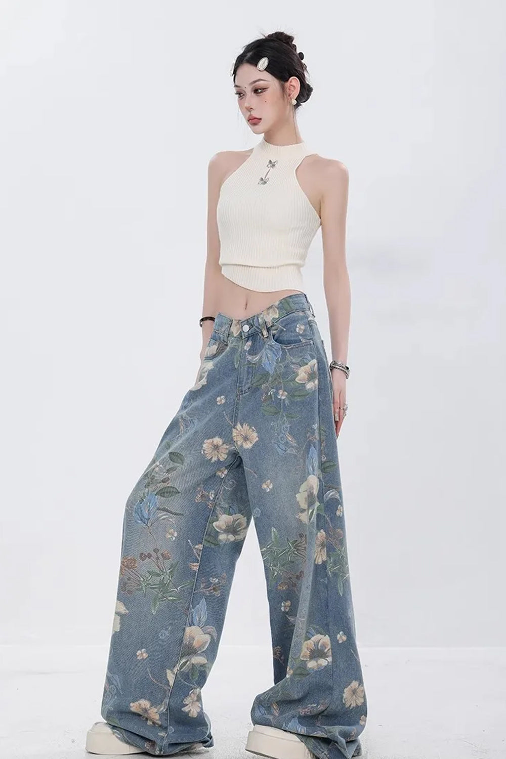 Loose Wide Leg Flowers Pattern Jeans Pants