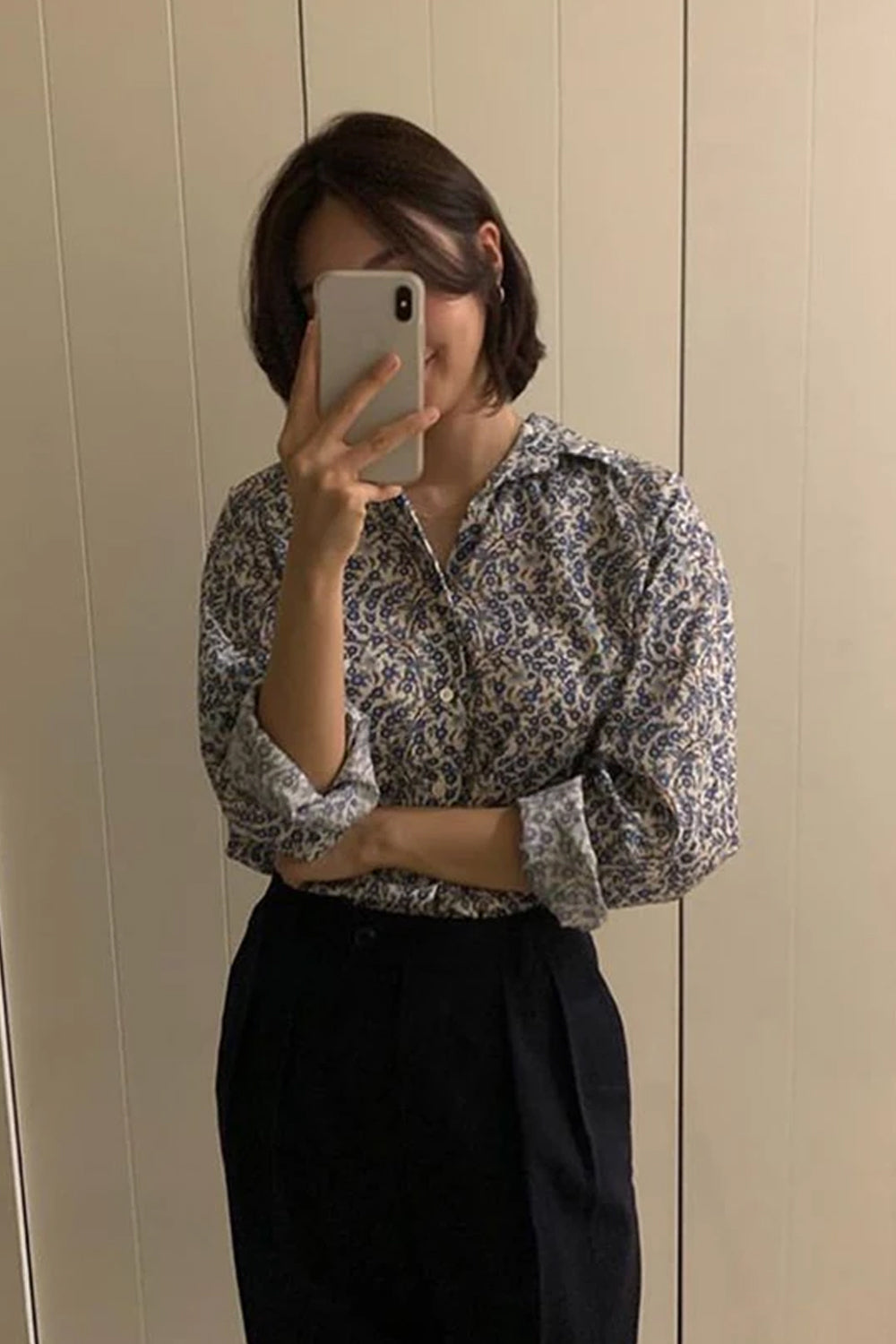 Long Sleeve Blue Florals Pattern Blouse Shirts