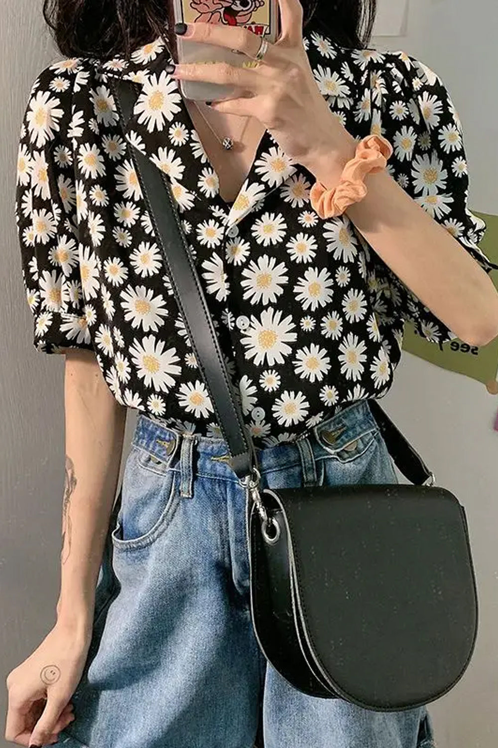 Short Sleeve Notched Daisy Pattern Blouse Shirts