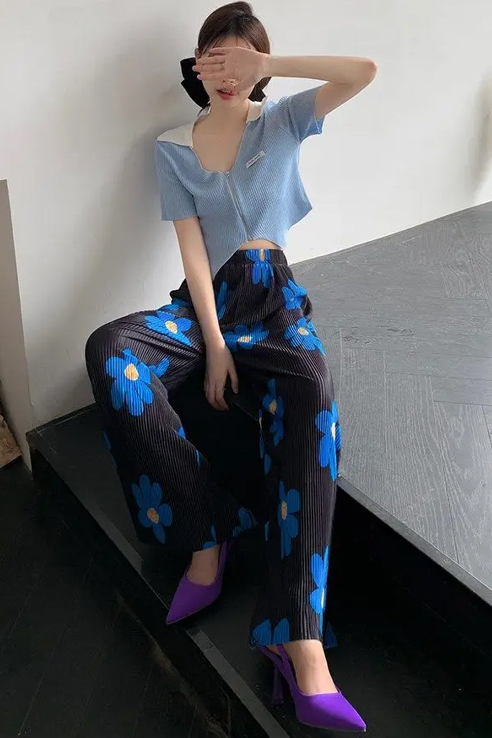 Loose Daisy Pattern Pleated Long Pants