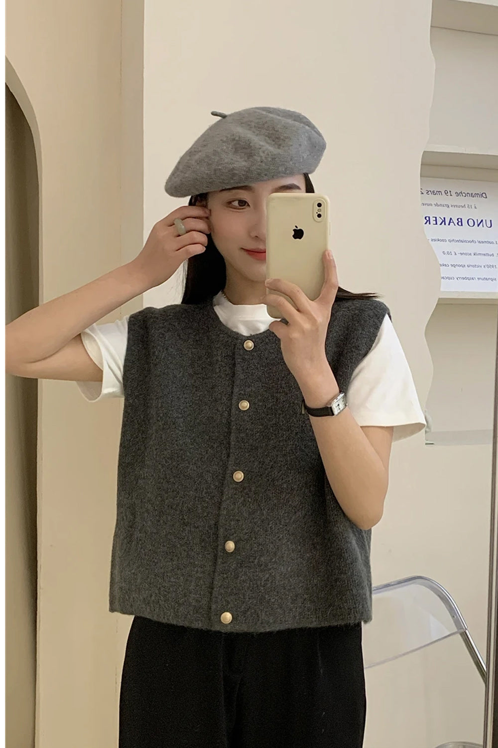 Solid O-Neck Sleeveless Knitted Vest Sweater