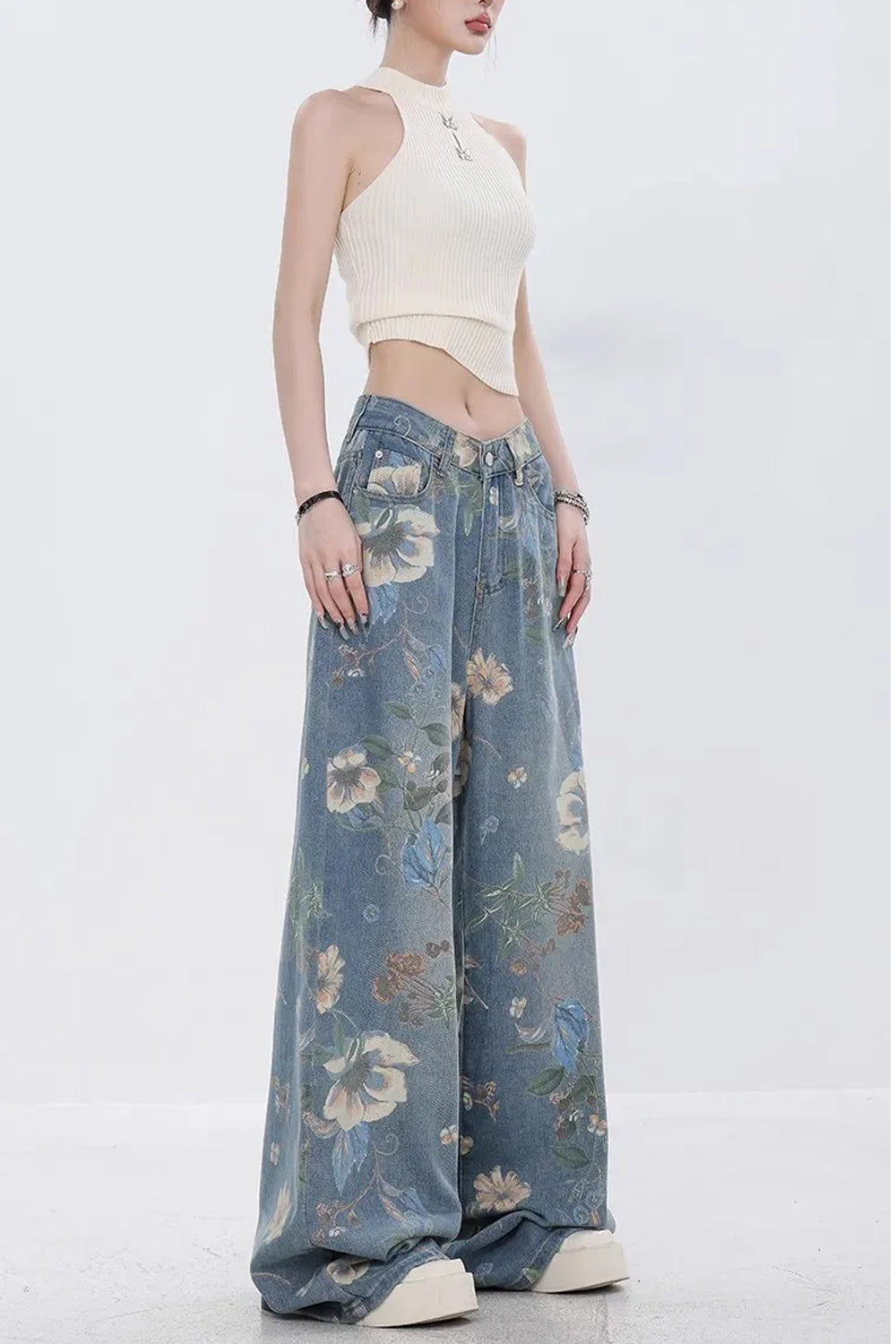 Loose Wide Leg Flowers Pattern Jeans Pants