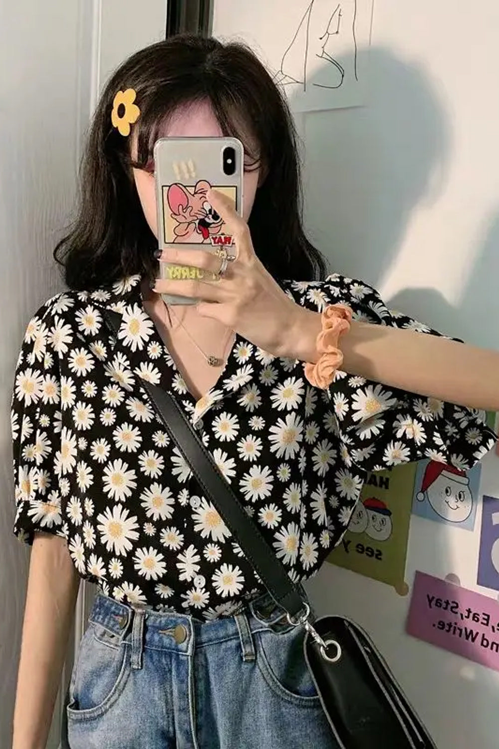 Short Sleeve Notched Daisy Pattern Blouse Shirts