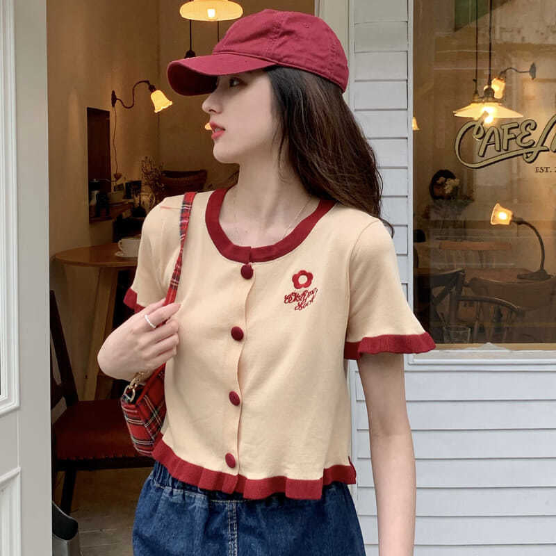 Short Sleeve Daisy Letter Embroidered Knitted Shirts